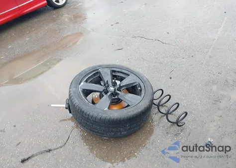 2021 Ford Mustang Ecoboost Premium Fastback z USA, uszkodzony, nr VIN 1FA6P8TH3M5153623